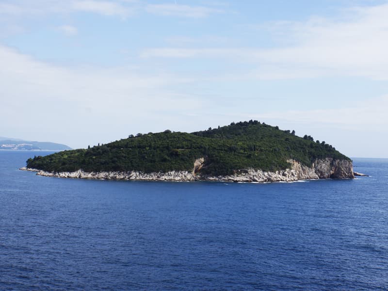 ロクルム島
