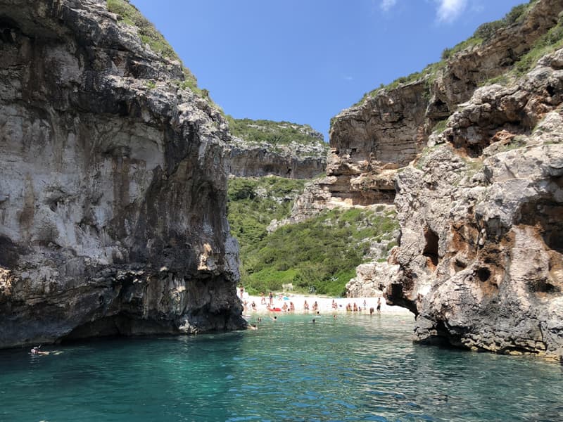 ウケレウェ島